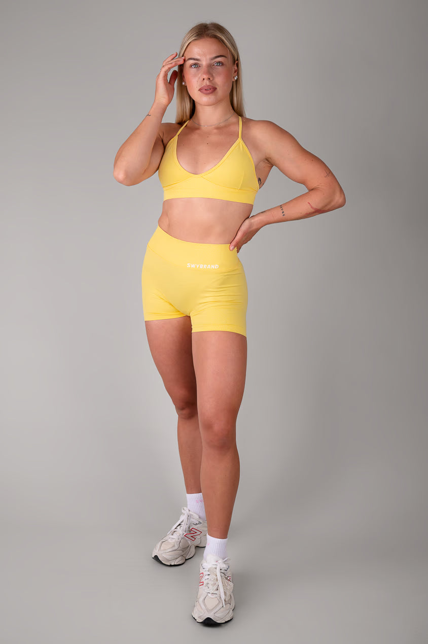 Bum Top