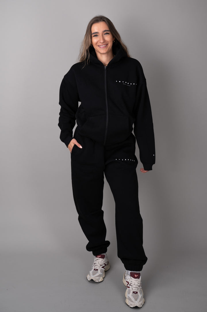 Ease joggers black with zip hoodie