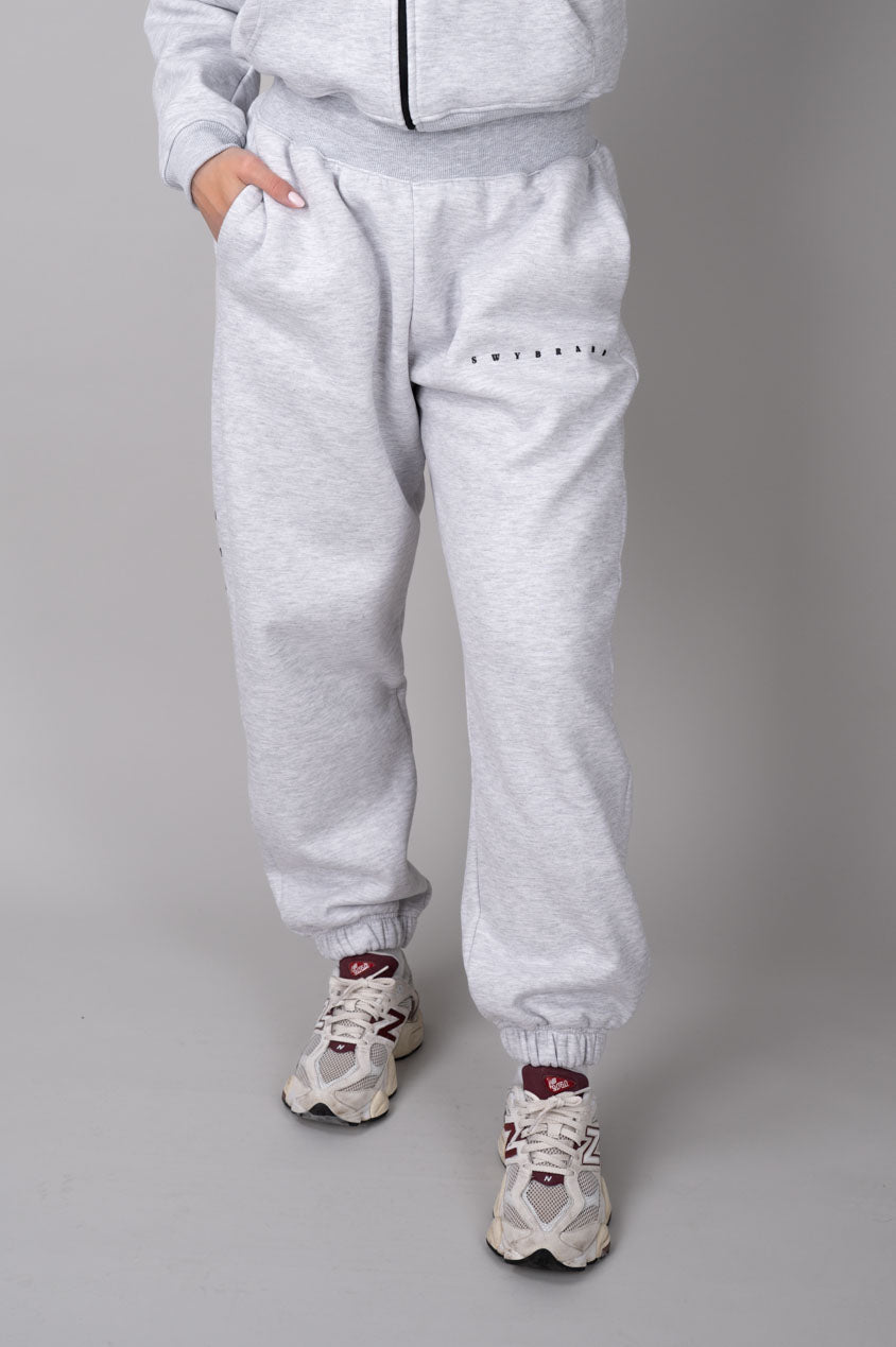 Ease joggers grey- front view