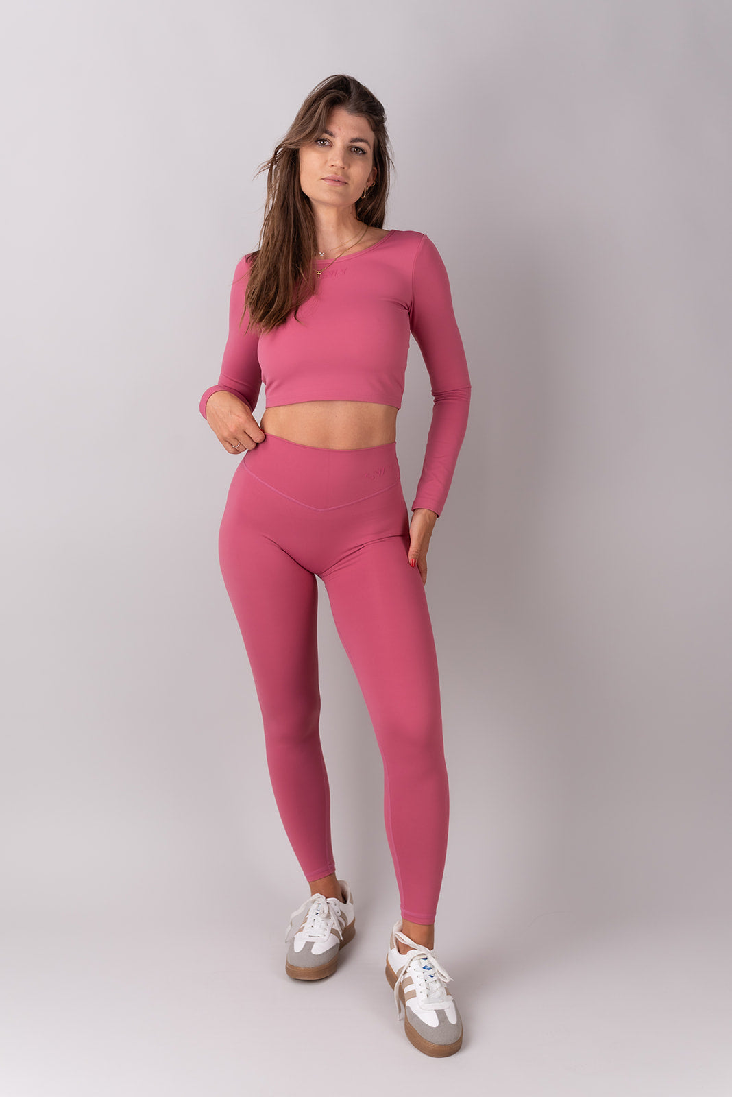 Sleek Classic Tajice