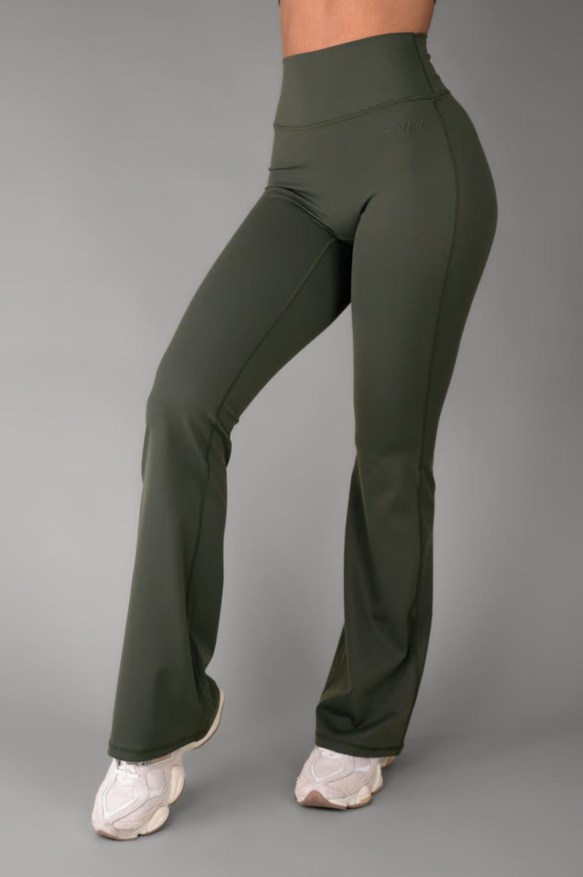 SoftLux Flared Tajice