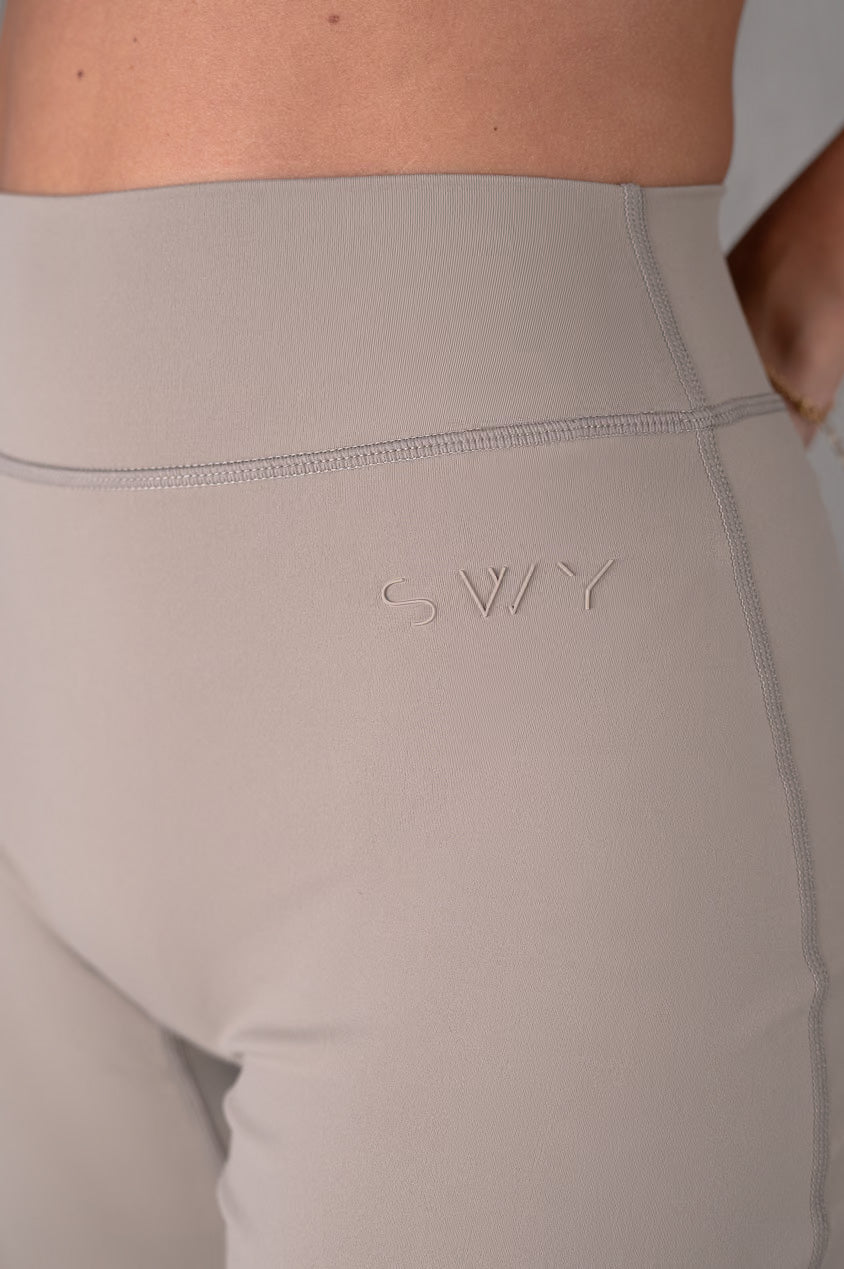 Ravne sportske hlače Softlux