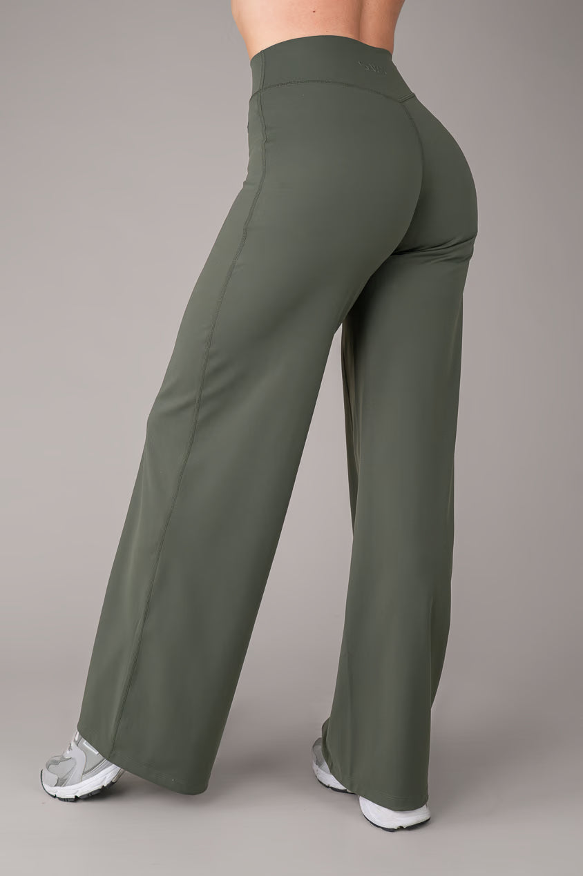 SoftLux Wide Bottoms