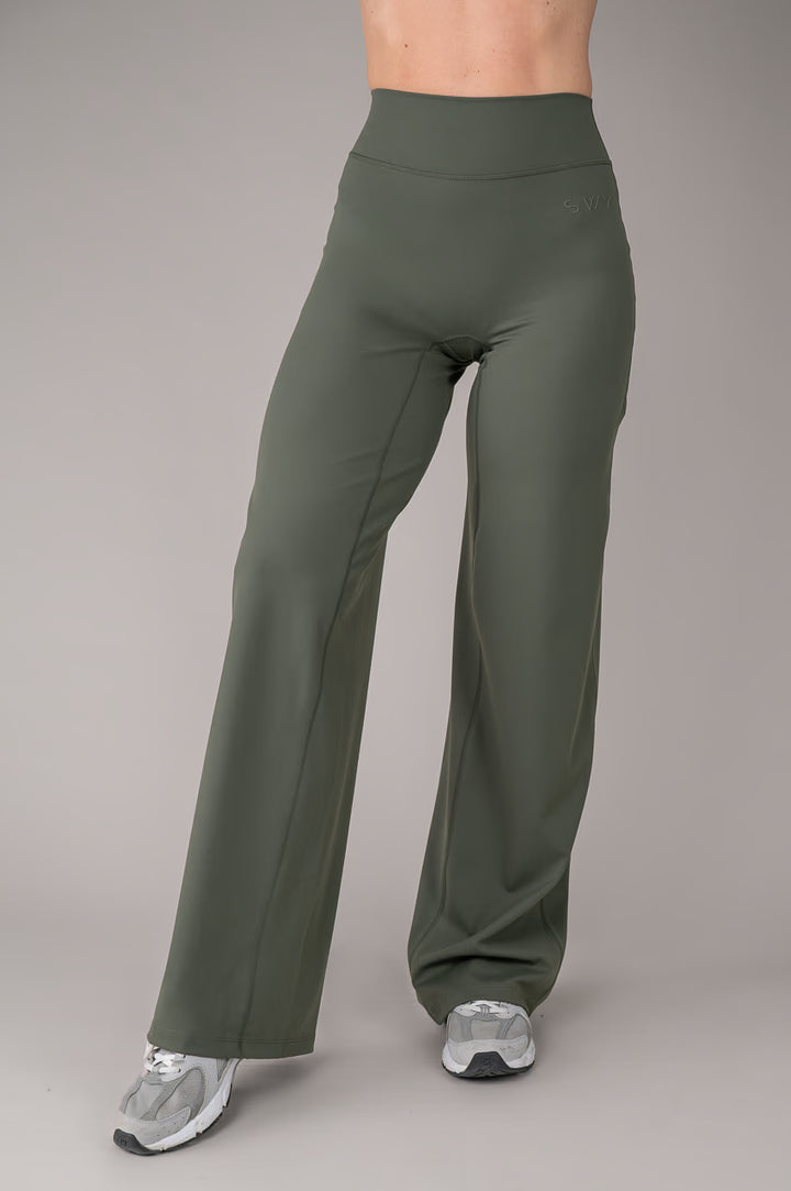 SoftLux Wide Bottoms
